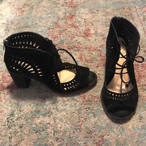 Vince Camuto Heels/Booties
